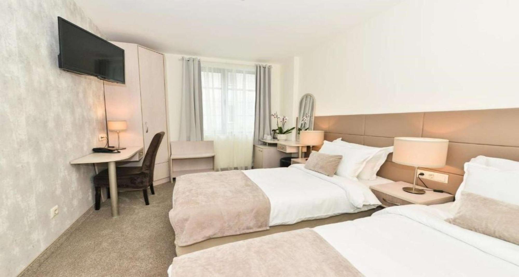 Art Plaza Hotel Sofia Bagian luar foto