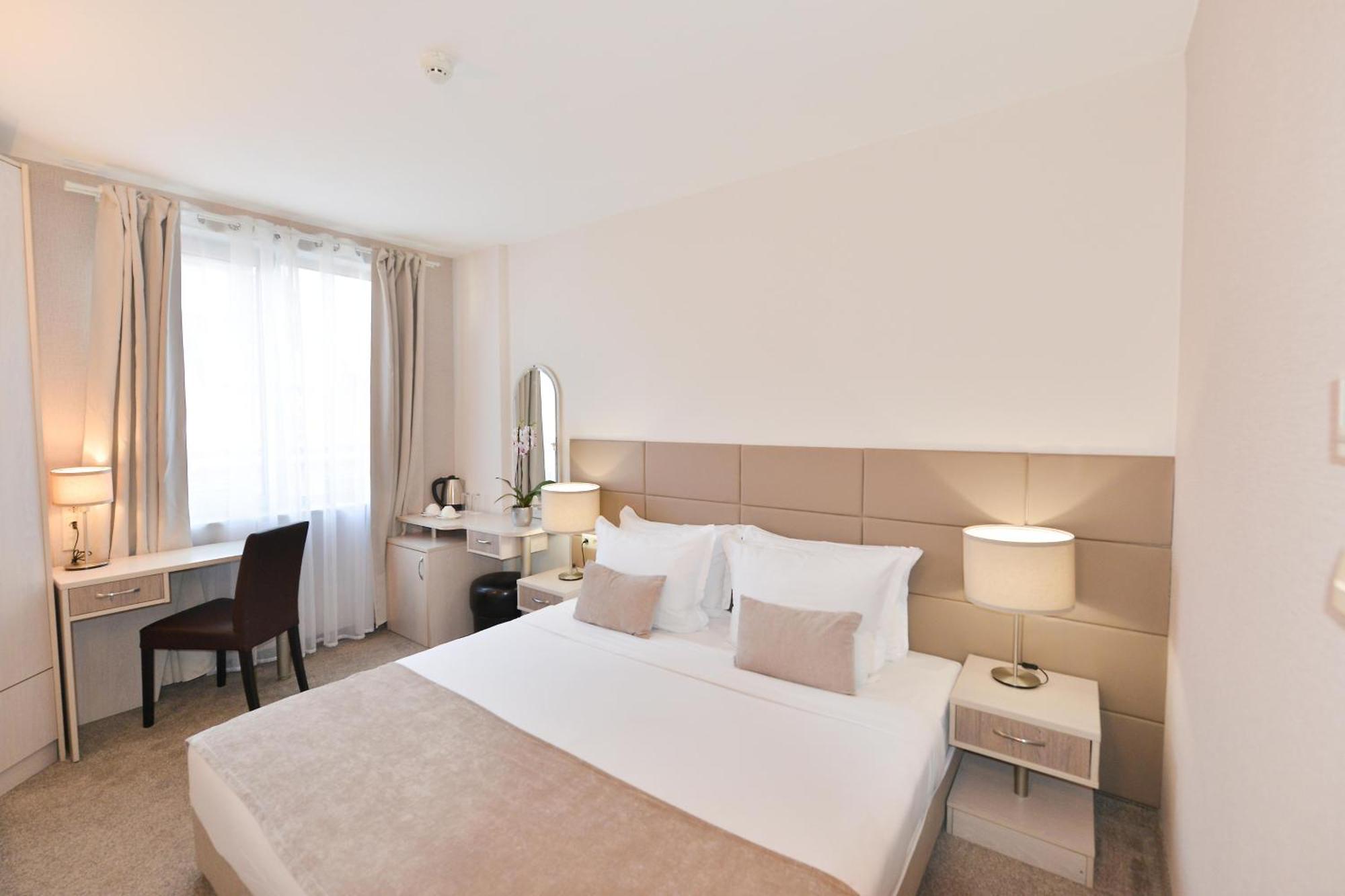 Art Plaza Hotel Sofia Bagian luar foto